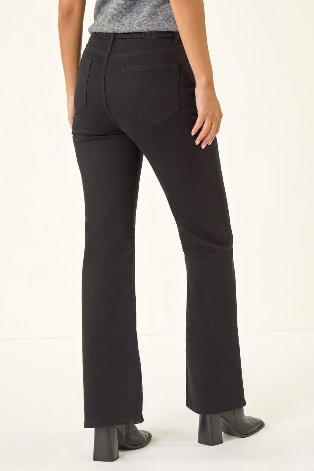 Dusk Dusk Women's Front Pocket Bootcut Jeans in Black - 4