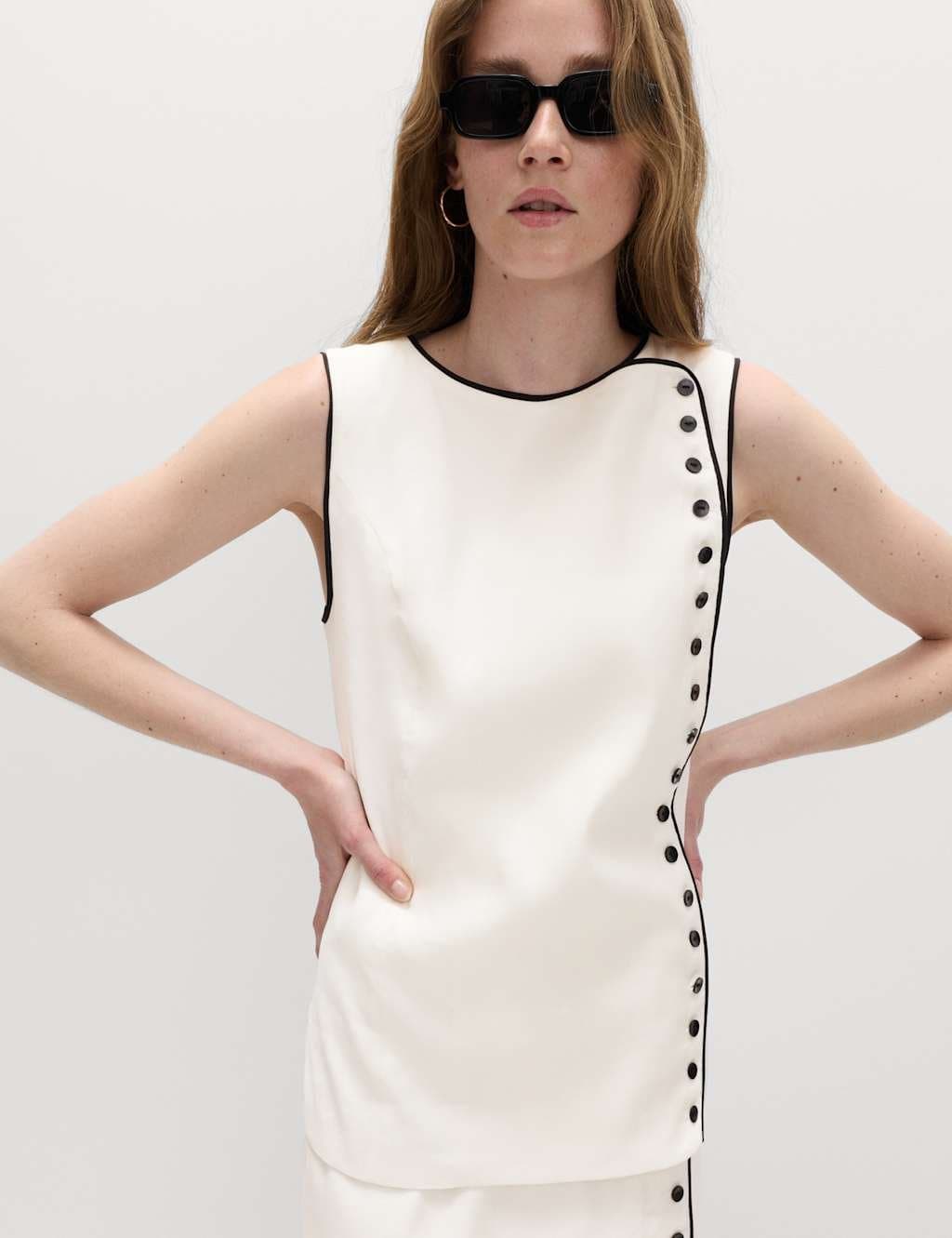 Marks & Spencer M&S Linen Blend Contrast Piping Waistcoat Ivory Mix