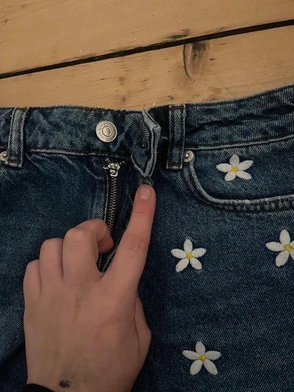 New Look denim dark blue shorts with flowers from new look - 1