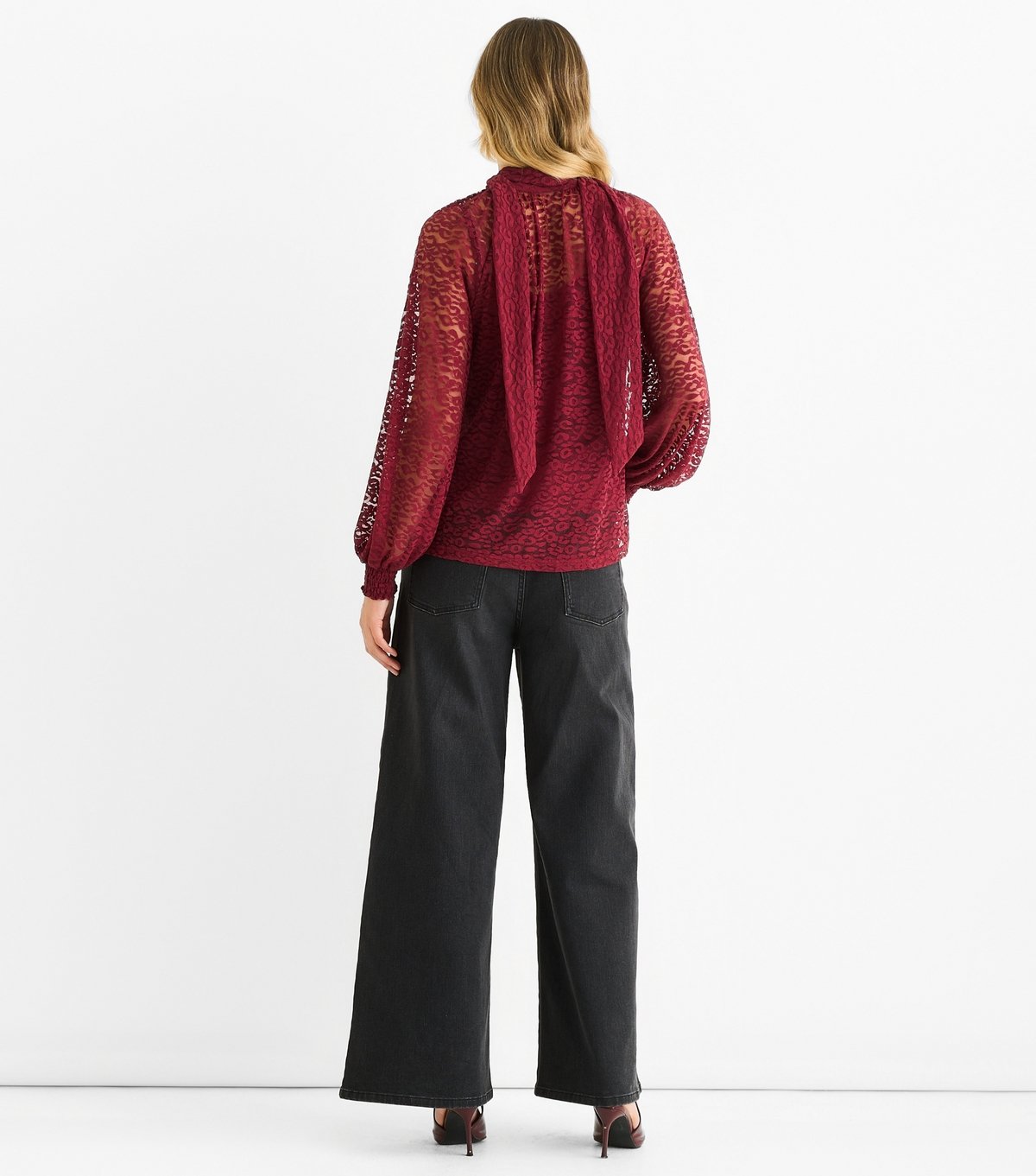 Gini London Women's Light Burgundy Animal Lace Neck Tie Blouse Gini London New Look - 4