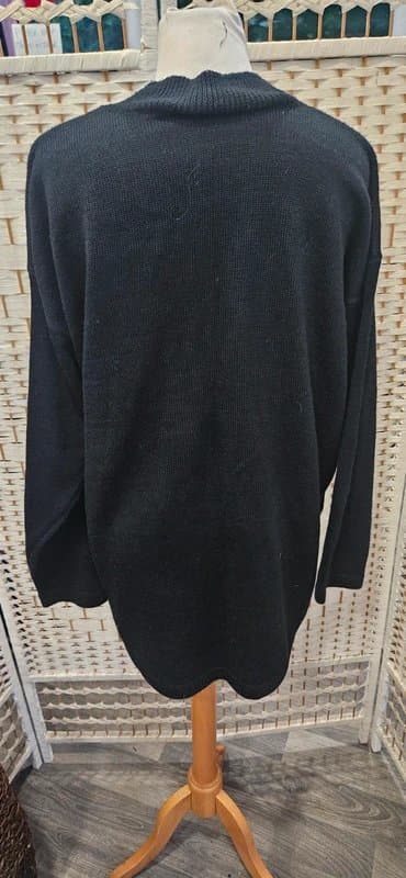 abel Vintage 80s ABEL Embellished Jumper – Black Beaded Knit – Size 16–18