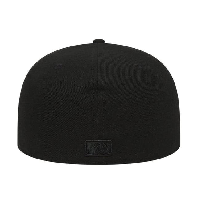 new era New Era Women's 59Fifty New York Yankees Baseball Cap in Black - 2
