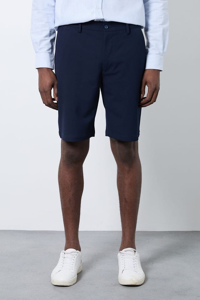 Burton Burton Men's Indigo Seersucker Chino Shorts in Navy - 2
