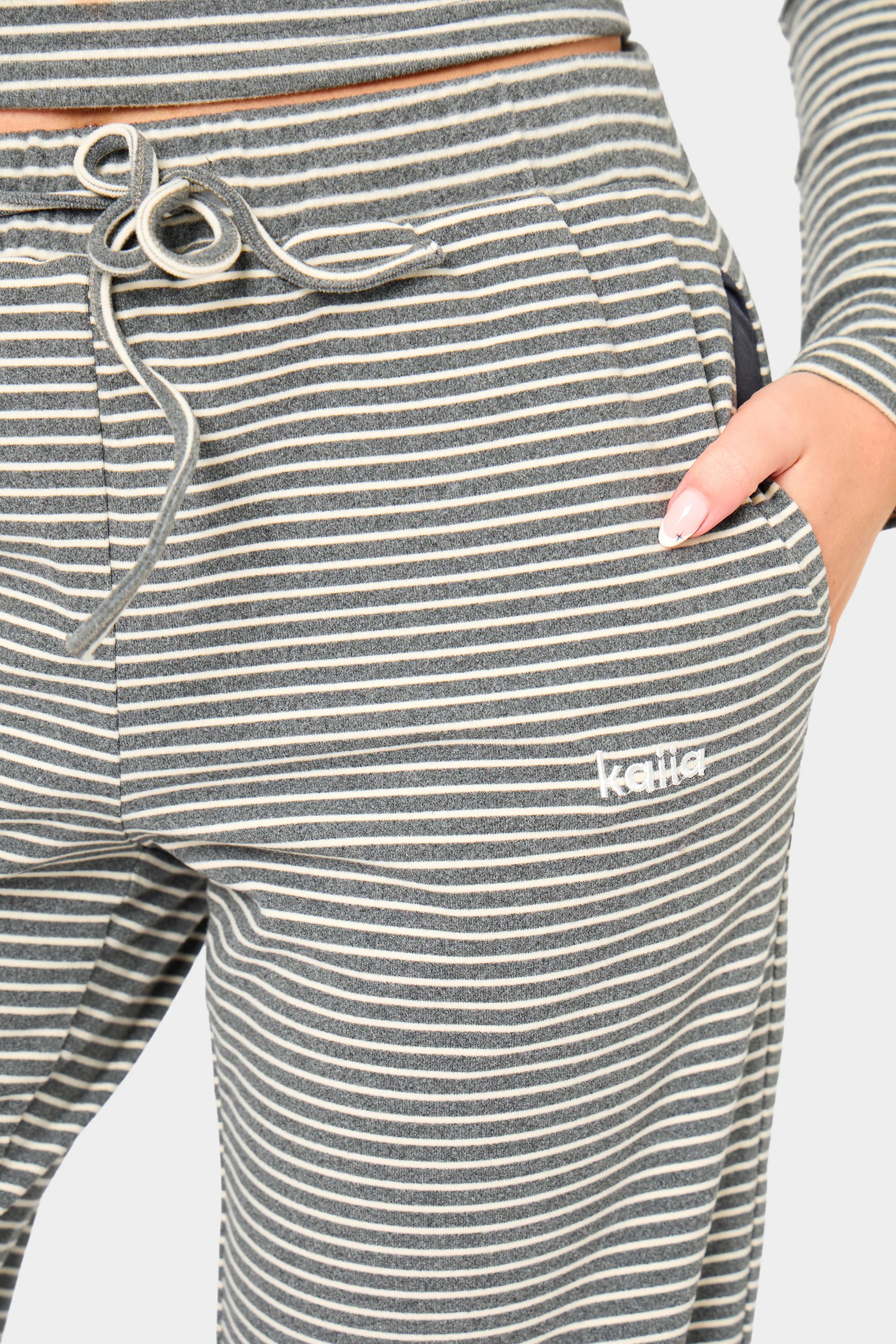 Kaiia Kaiia Striped Fleece Drawstring Wide Leg Trousers Grey Marl & White - 2