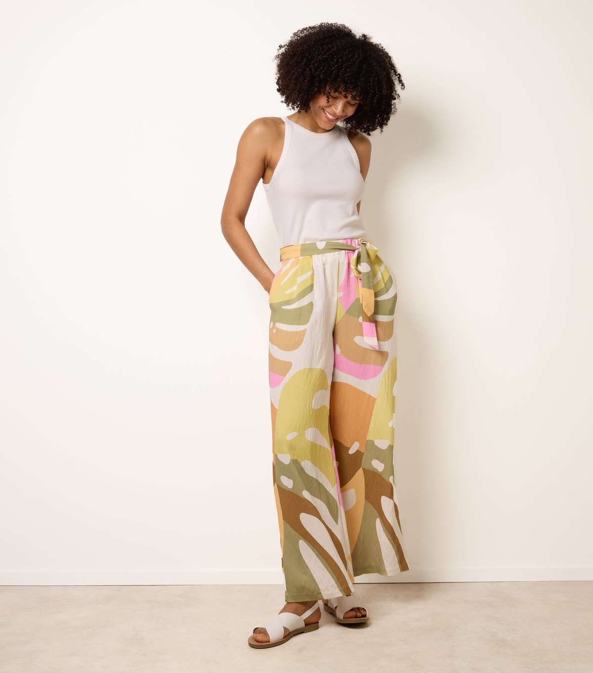 Blue Vanilla Women's Multicoloured Leaf Print Wide Leg Trousers Blue Vanilla New Look