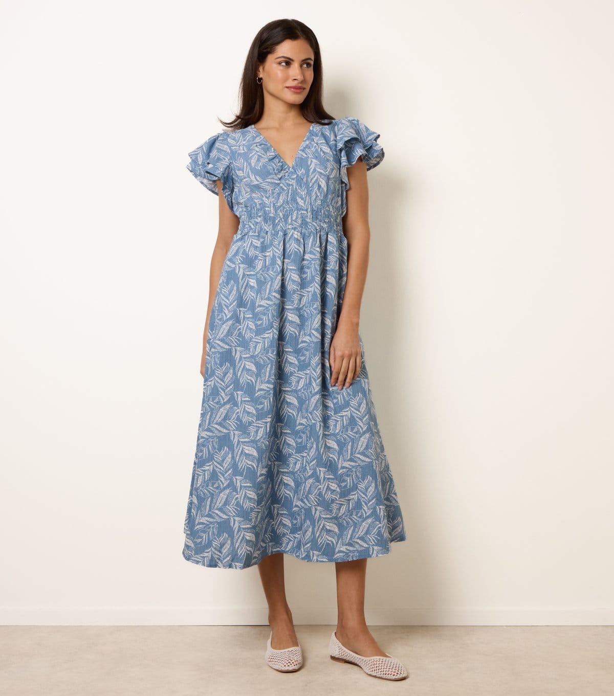 Blue Vanilla Women's Blue Leaf Print Flutter Sleeve Midi Dress Blue Vanilla New Look - 4