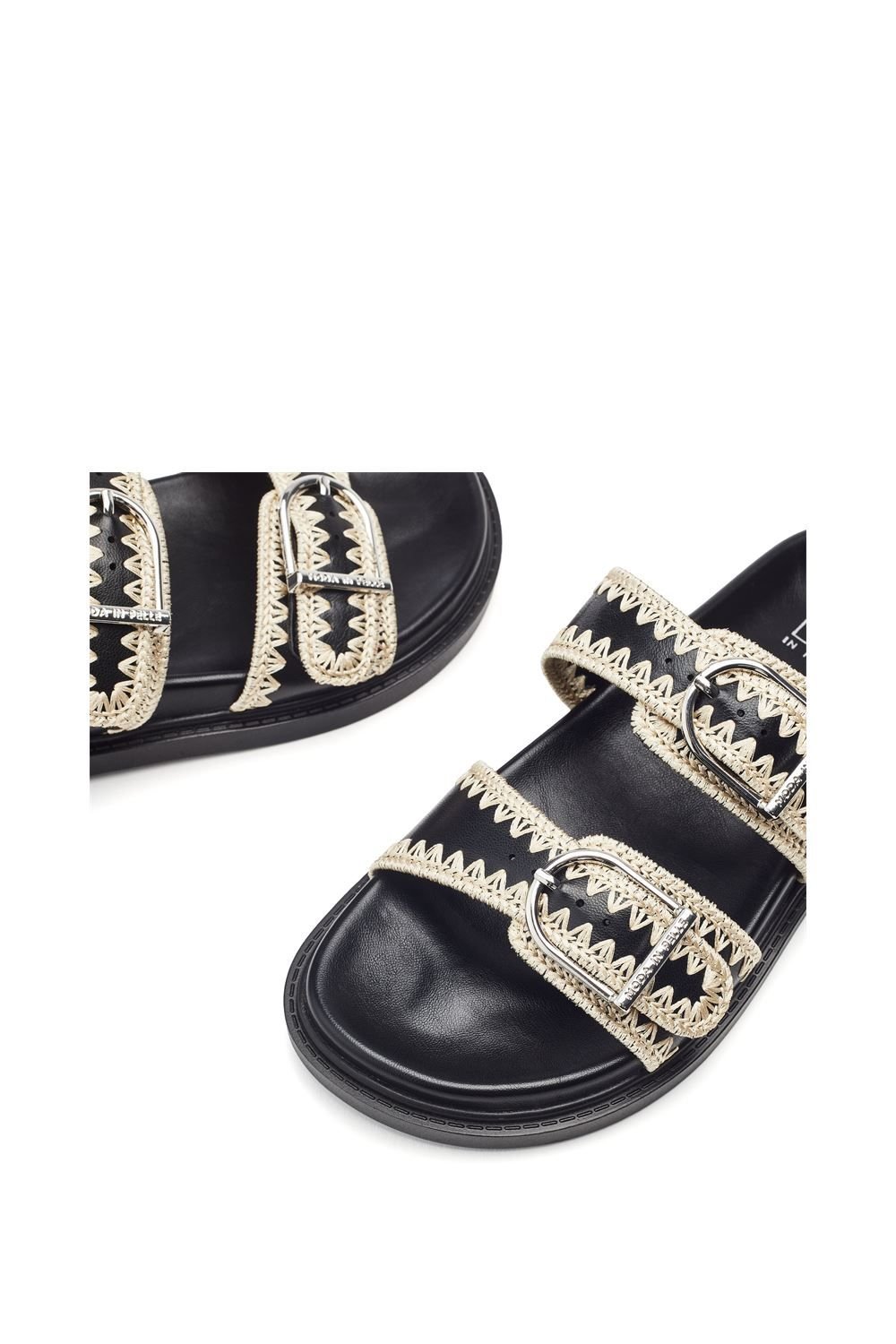 Moda In Pelle Moda In Pelle Women's 'Kerriki' Porvair Sandals in Black - 4