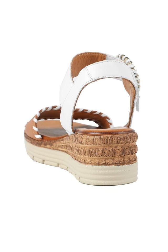 Bellissimo Bellissimo Women's Leather Buckle Fasten Wedge Sandals in White - 3