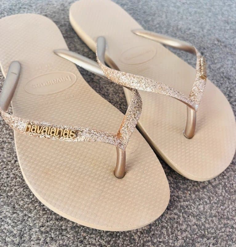 Havaianas Havaianas 39/40 gold glitter sparkle sandals wedding party festival 6/7 same day post