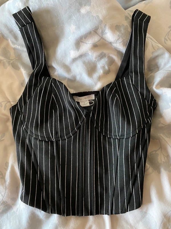 Amisu black and white top