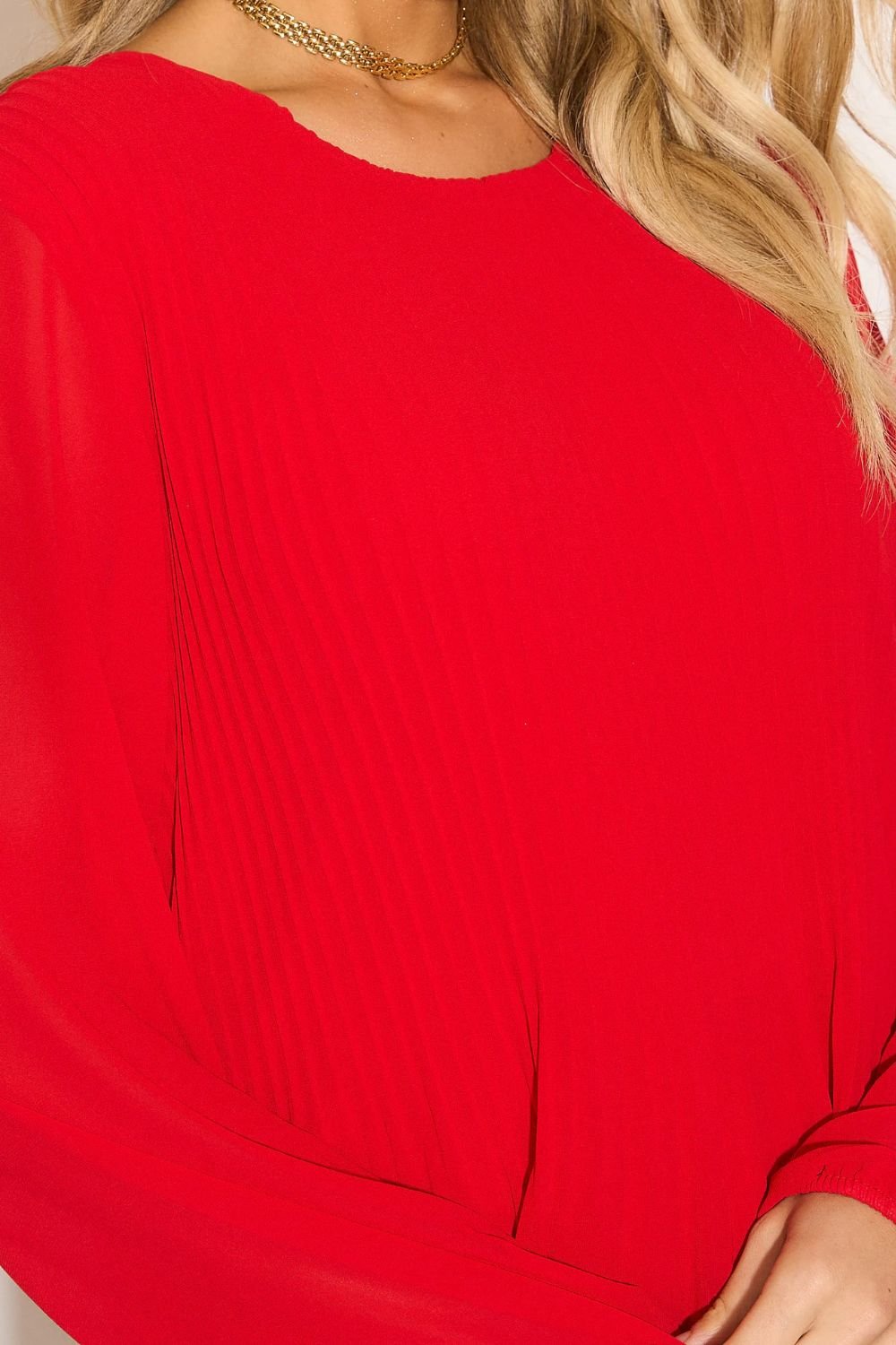 HOXTON GAL HOXTON GAL Women's Long Sleeves Oversized Pleated Top in Red - 3