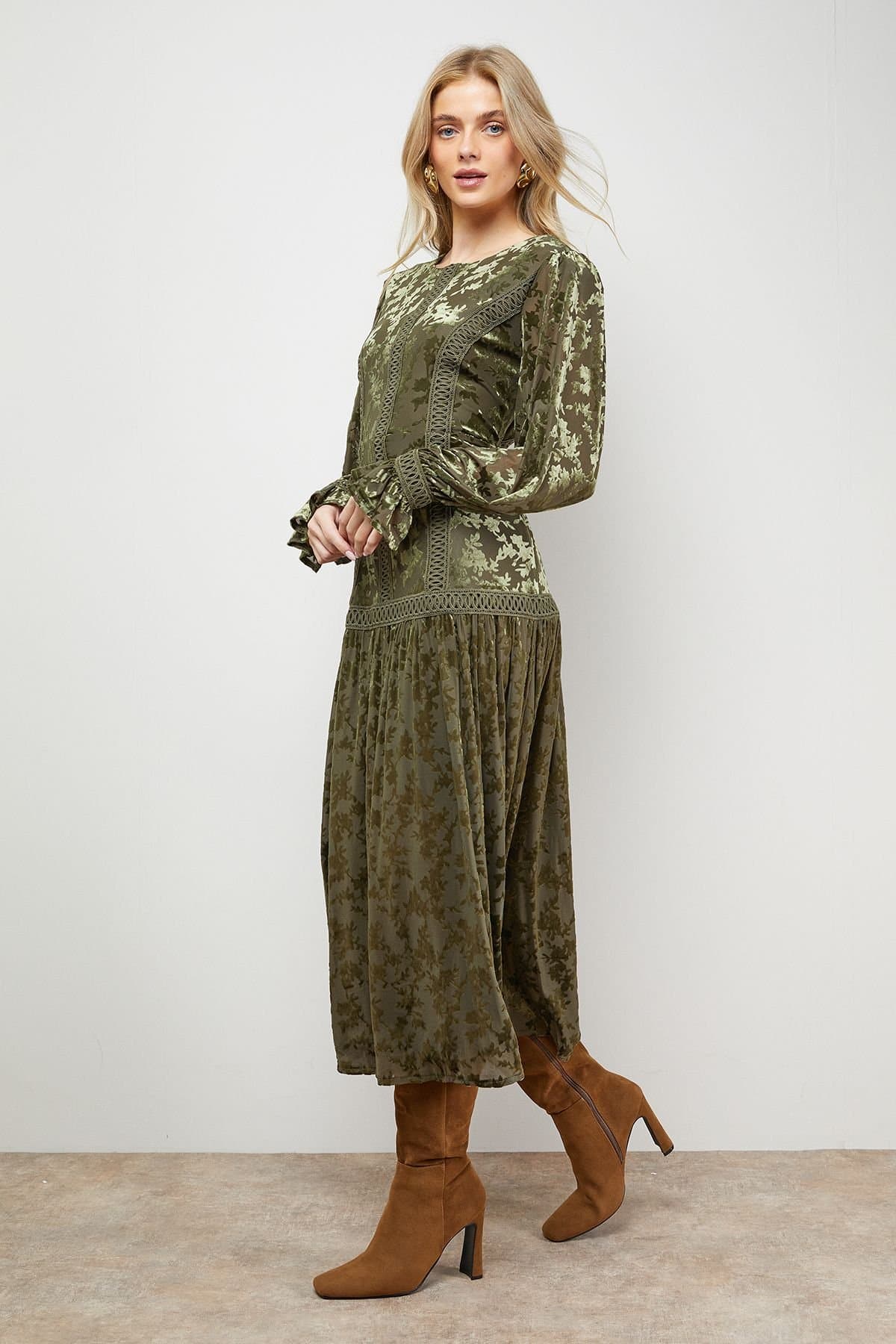 Oasis Oasis Women's Trim Panelled Boho Maxi Dress in Olive