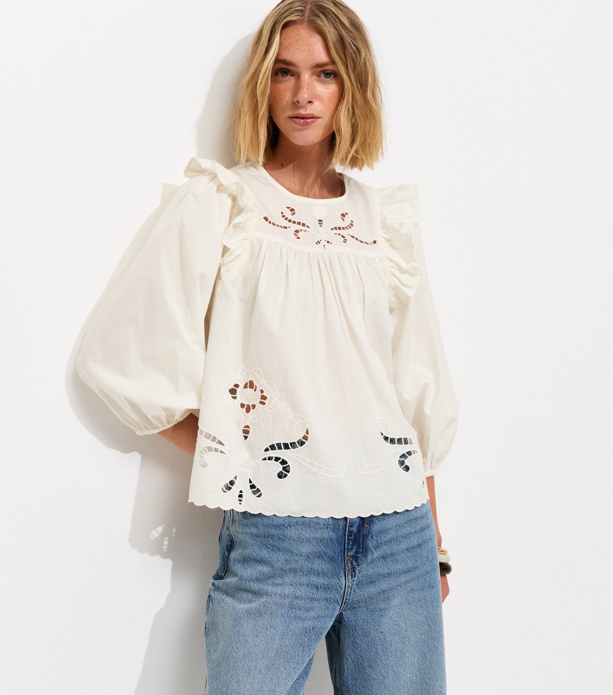 New Look Women's Cream Broderie Anglaise Frill Trim Blouse New Look - 2