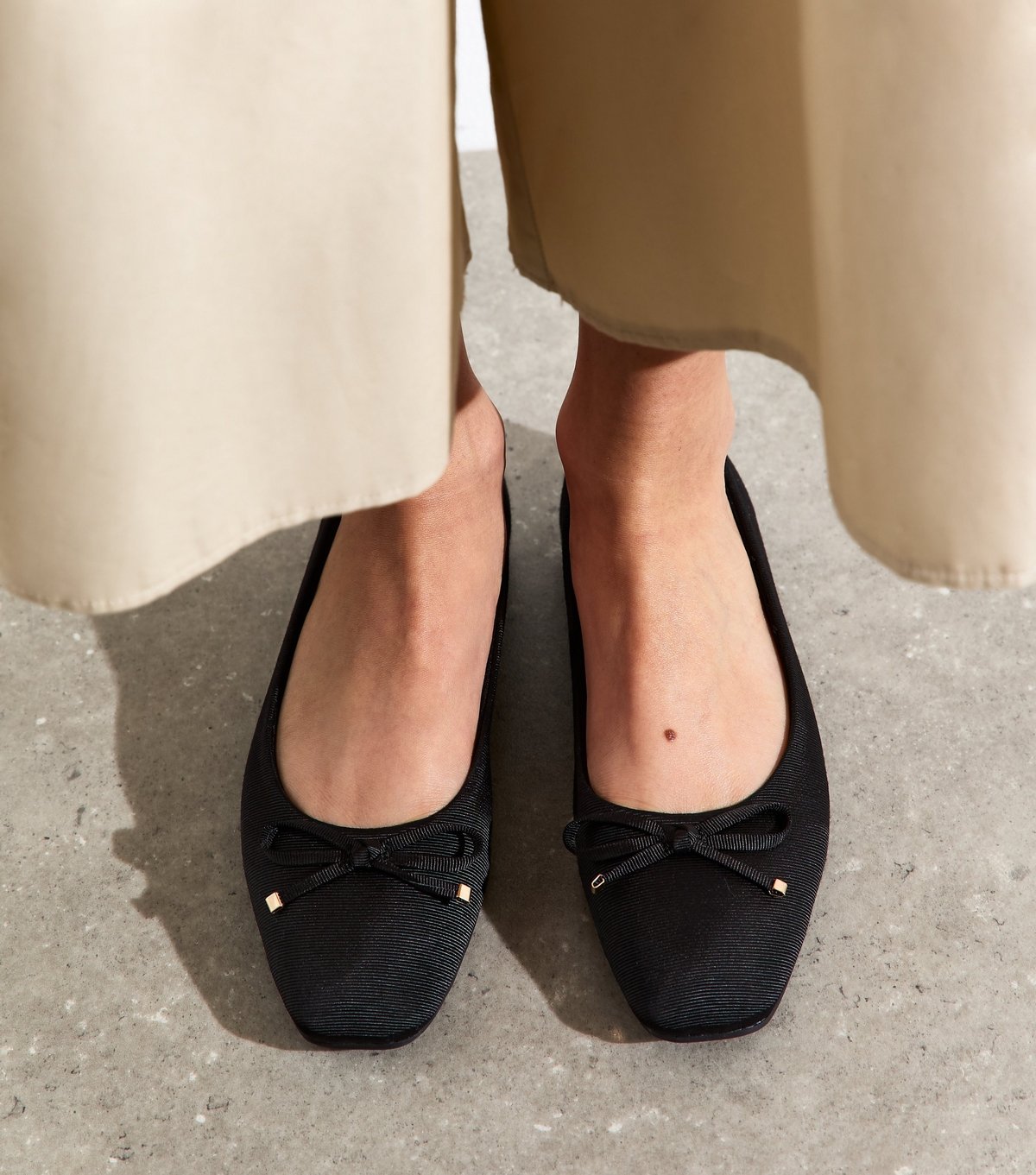 New Look Women's Black Grosgrain Bow Embellished Ballerina Flats New Look - 2