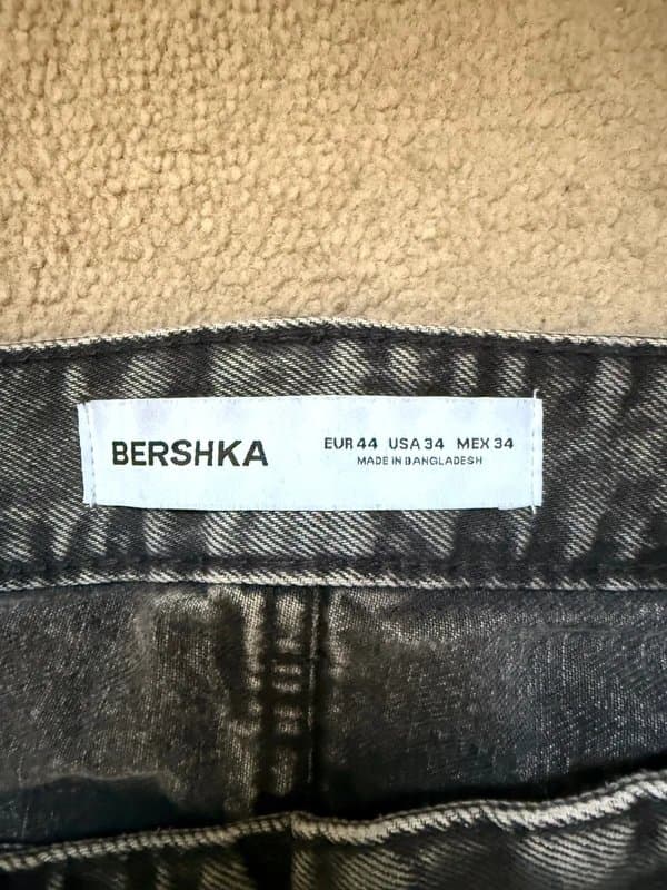 Bershka Bershka grey straight leg/ baggyjeans