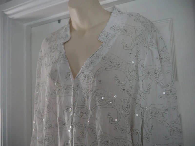 Elvi Elvi Blouse Size 26 White Paisley Sequin Long Sleeve Sheer Party Occasion Top