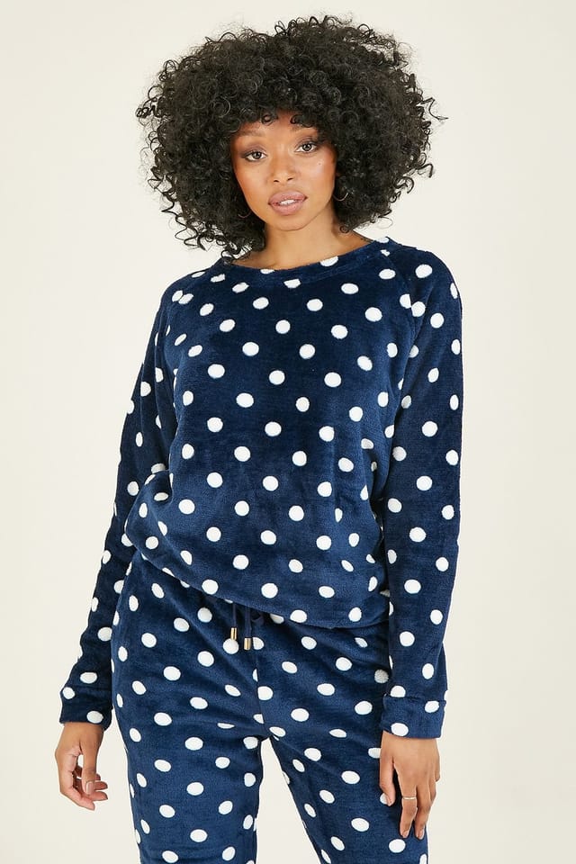 Yumi Yumi Women's Navy Spot Super Soft Fleece Pyjamas - 2