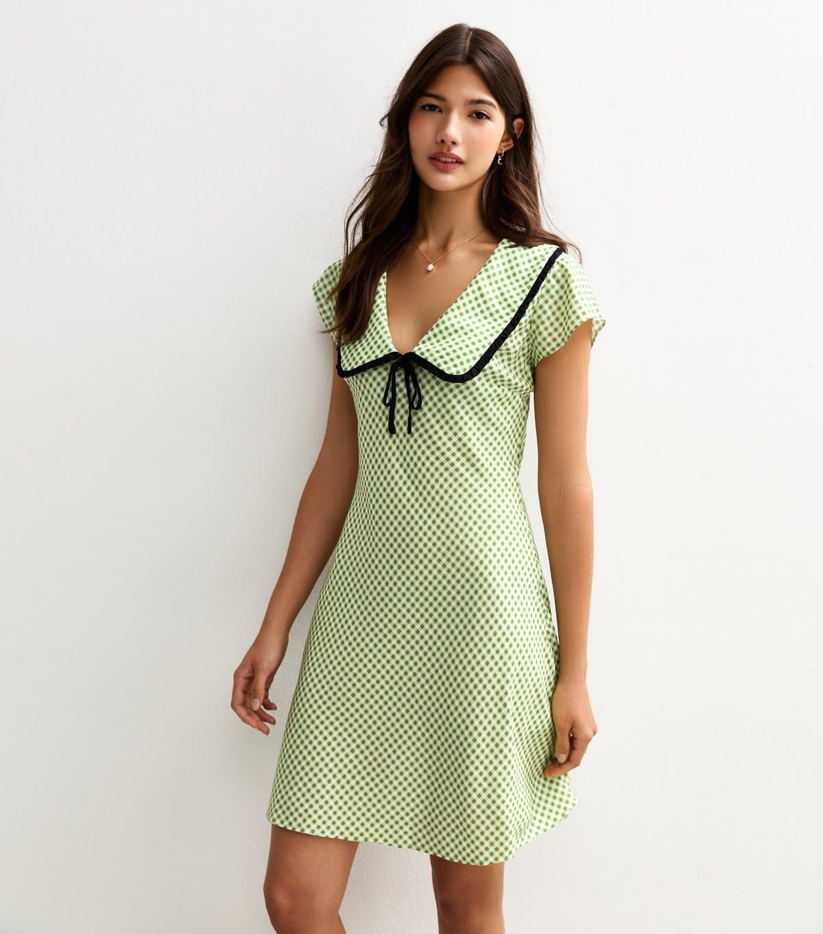 New Look Women's Green Gingham Contrast Tip Collar Mini Dress New Look