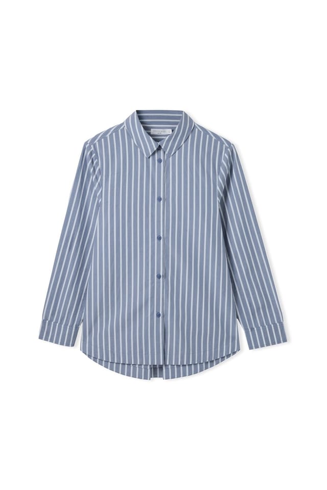 Celtic & Co Celtic & Co Women's Relaxed Fit Cotton Shirt in Mid Blue - 3