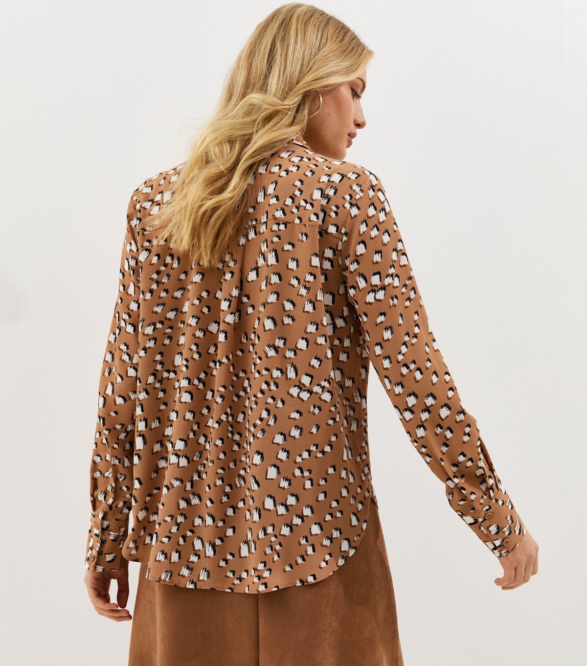 New Look Women's Brown Abstract Pattern Gold Button Shirt New Look - 4
