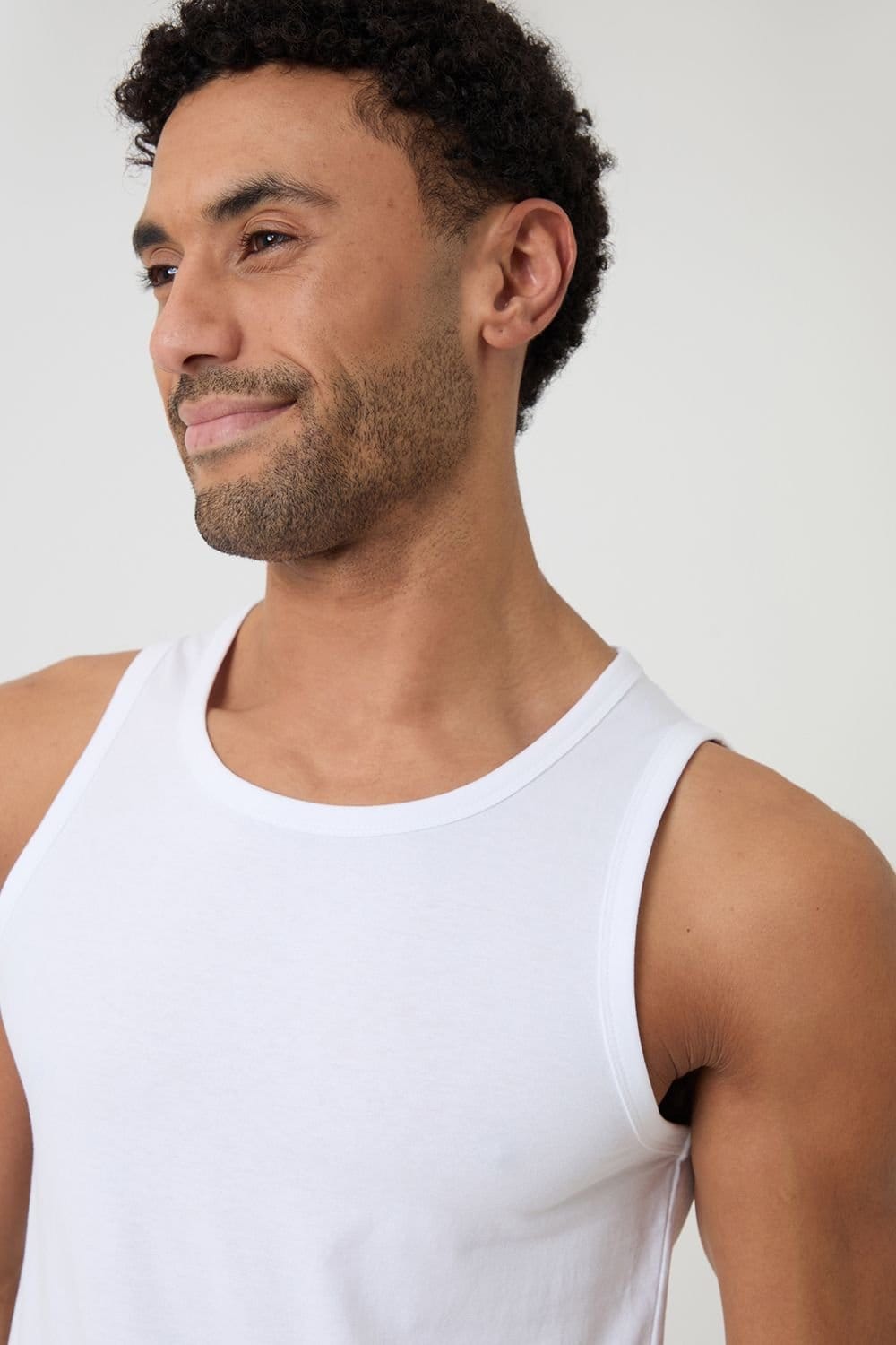 Threadbare Threadbare Men's 3-Pack Cotton Crew Neck Vests - 4