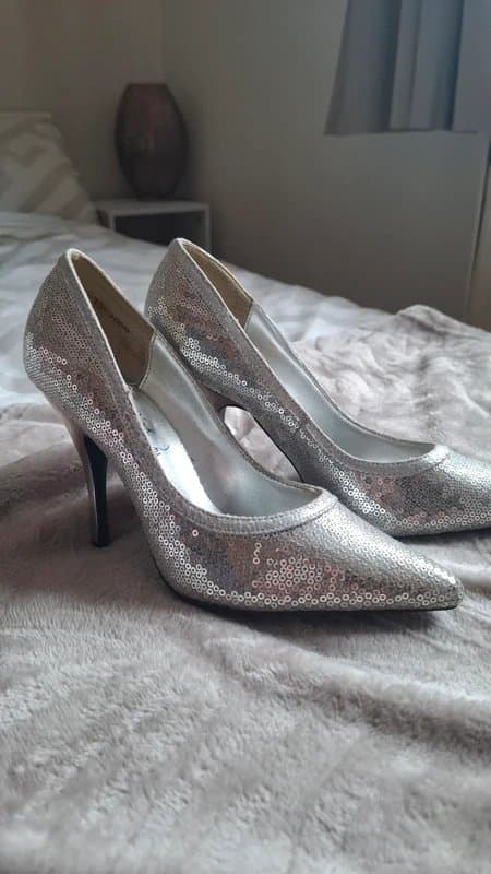 New Look Ladies silver sequined stilleto shoe, size 5