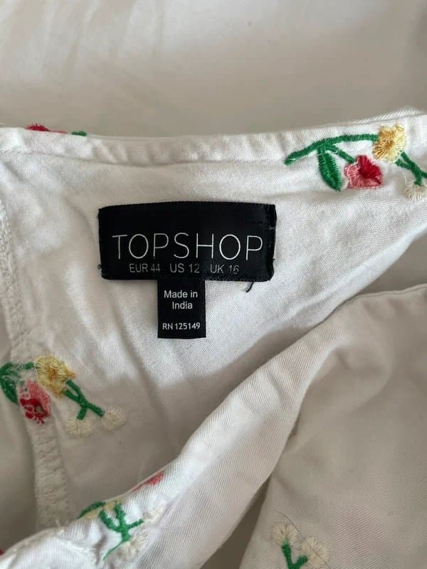 Topshop Cutest Topshop cropped top with floral embroidery UK16