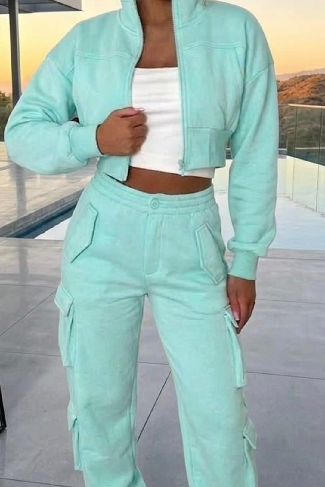 STYLEWISE STYLEWISE Women's Cropped Zip Sweatshirt & Cargo Trouser Tracksuit Co-ord in Mint - 4