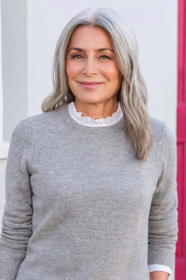 WoolOvers WoolOvers Women's Womens Lambswool Crew in Light Grey - 2