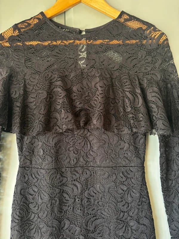 ASOS ASOS black fitted lace midi dress size 6