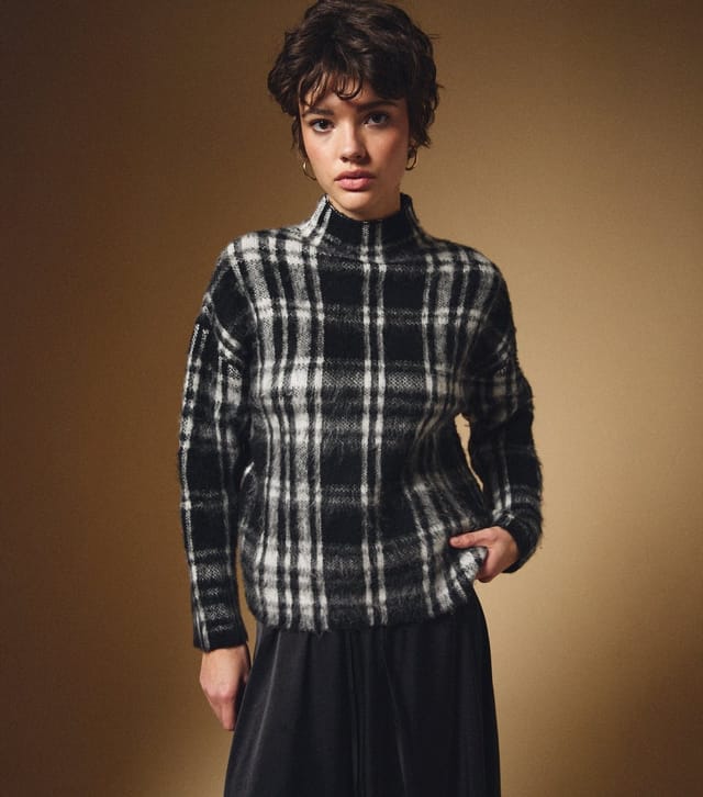 New Look Women's Black Brushed Longline Check Jumper New Look - 3