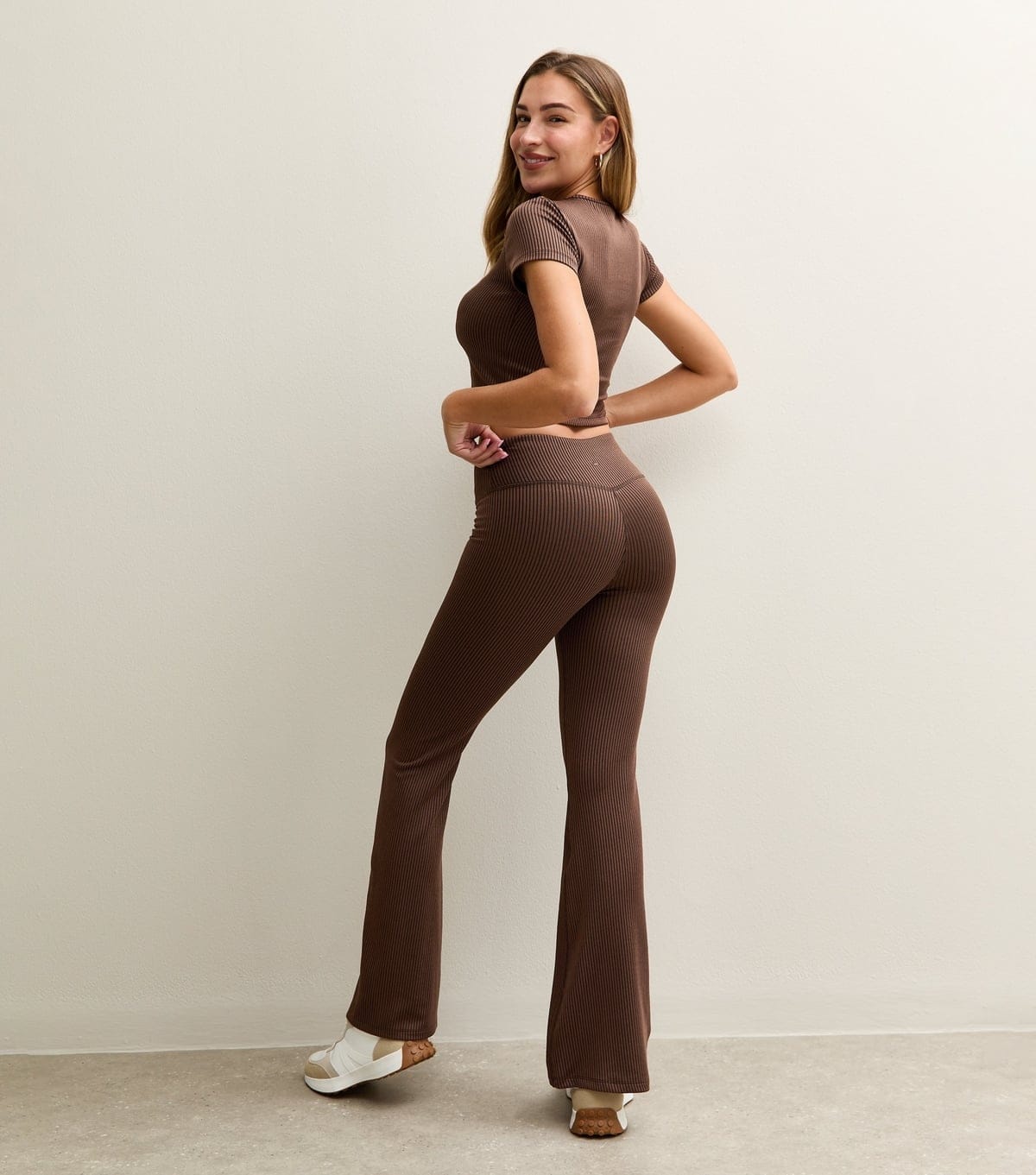 Rise Women's by Zara McDermott Brown Ribbed Flared Leggings Rise New Look - 4