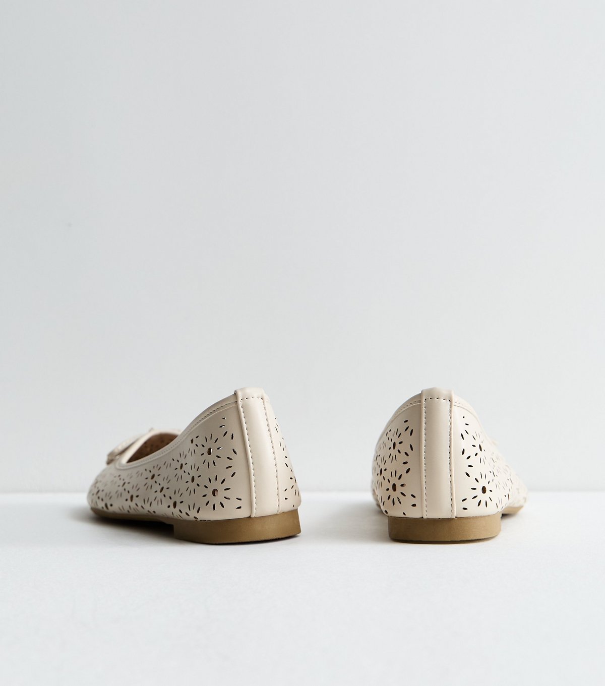 New Look Women's Extra Wide Fit White Floral Cutout Ballet Pumps Vegan New Look - 4