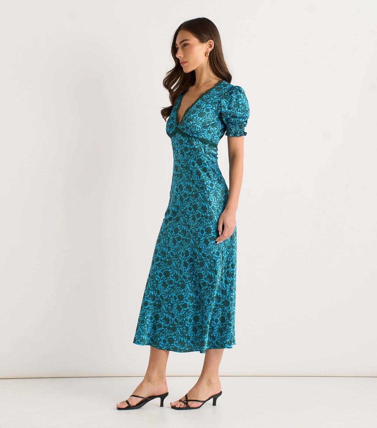 Gini London Women's Green Lace Trim Floral V Neck Midi Dress Gini London New Look - 4