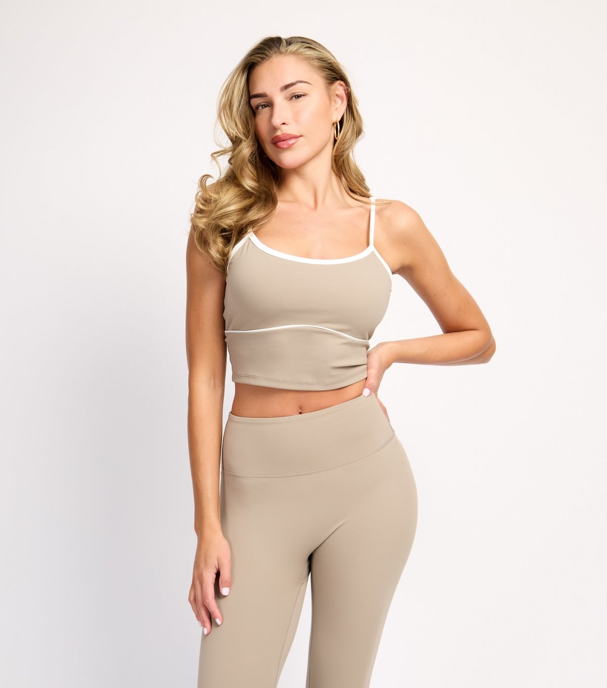 Rise Women's by Zara McDermott Brown Contrast Trim Crop Top Rise New Look - 2