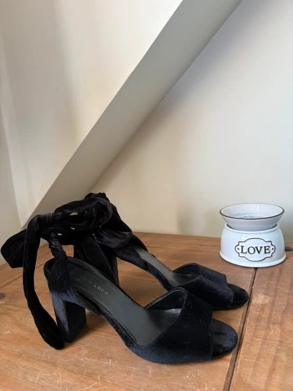 New Look Black Velvet Tie Up Heels Size UK 5 EUR 38