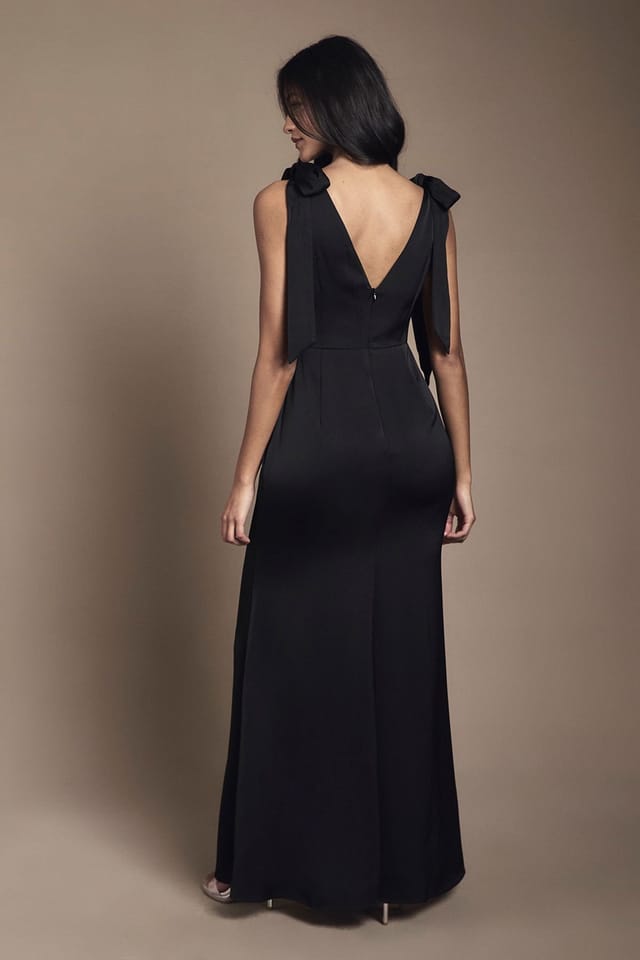 Coast Coast Women's Honoured Petite Satin Back Crepe V Neck Tie Shoulder Maxi Bridesmaid Dress in Black - 3
