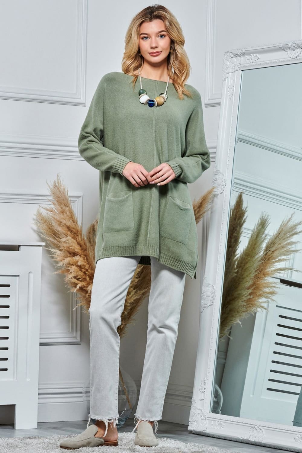 Jolie Moi Jolie Moi Women's Front Pocket Loose Fit Knit Jumper in Green - 4