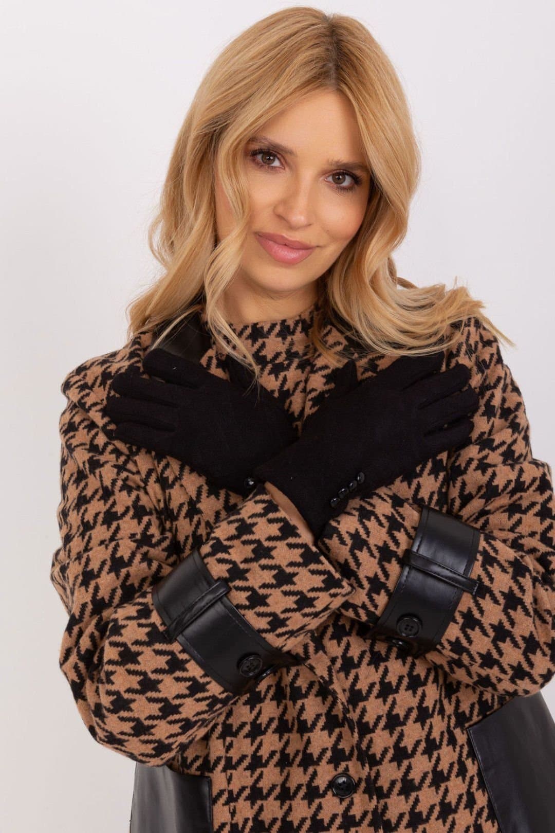 Love Lace Love Lace Women's Geometric Fabric Gloves with Touchscreen Flower & Button Cuffs in Black