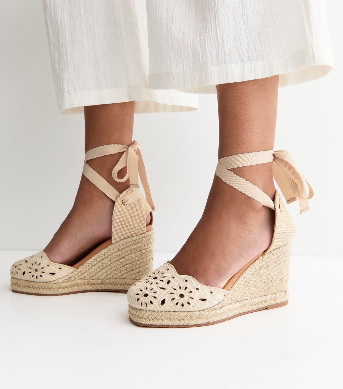 New Look Women's Off White Broderie Embroidered Wedge Sandals New Look