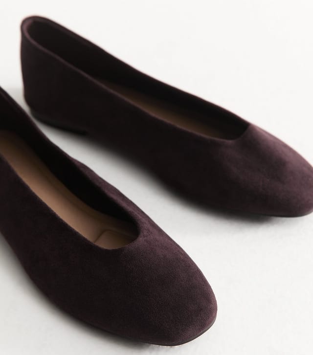 New Look Women's Dark Burgundy Faux Suede Almond Toe Ballerina Flats Vegan New Look - 3