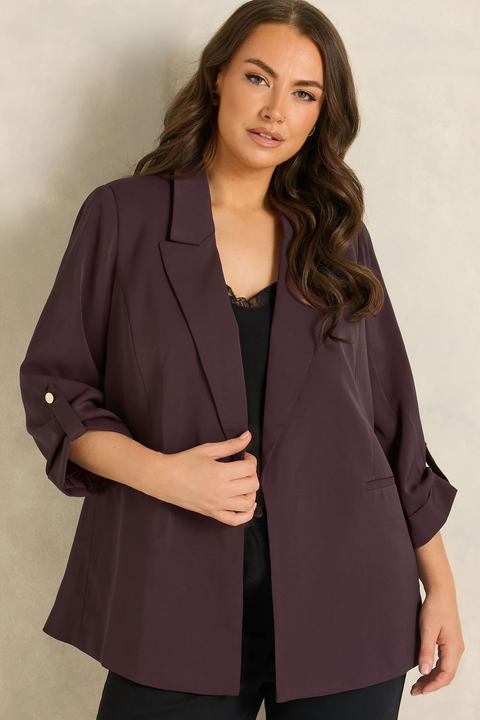 Evans Evans Women's Relaxed Tab Sleeve Blazer in Burgundy