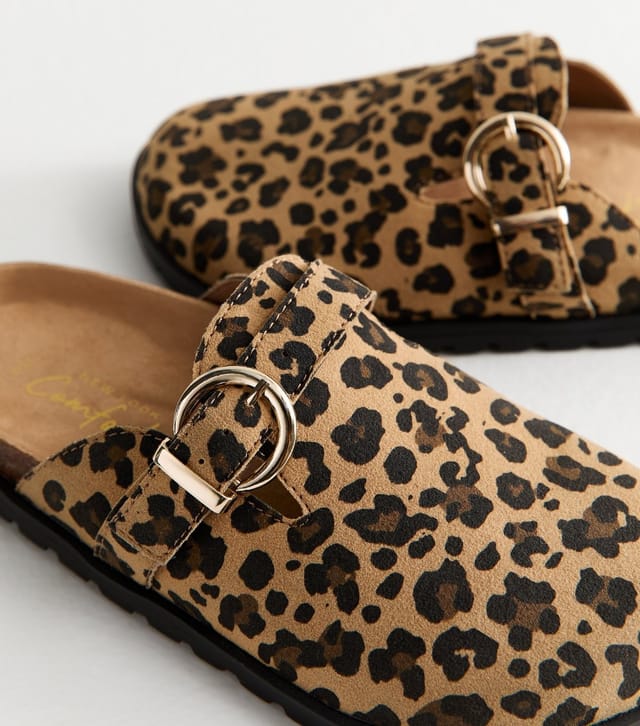 New Look Women's Brown Leopard Print Suedette Buckled Clogs Vegan New Look - 3