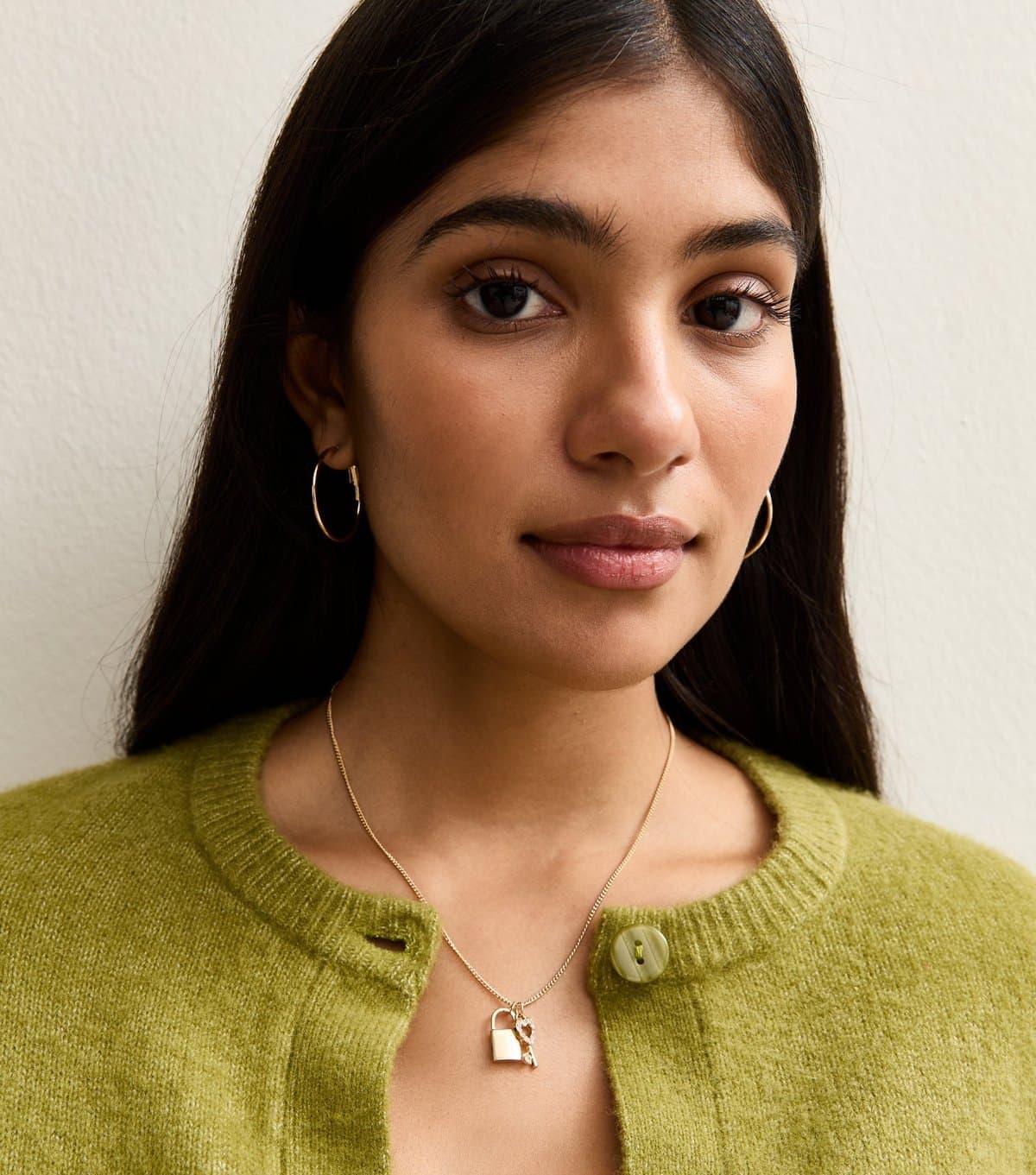 New Look Gold Tone Lock and Key Pendant Necklace New Look