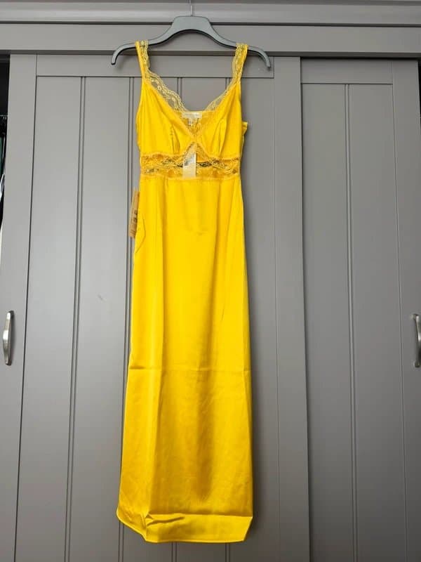 Never Fully Dressed Yellow Satin Dress Size 6 Petite Never Fully Dressed