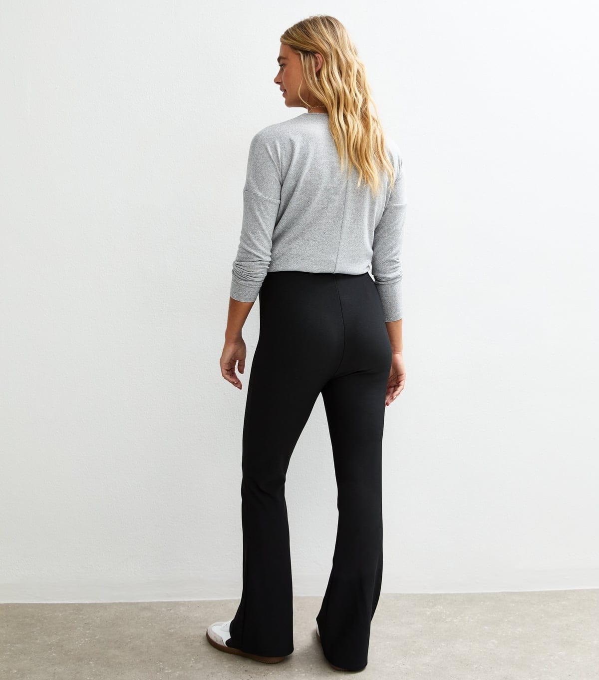 New Look Women's Maternity Black Ribbed Flared Leggings New Look - 4