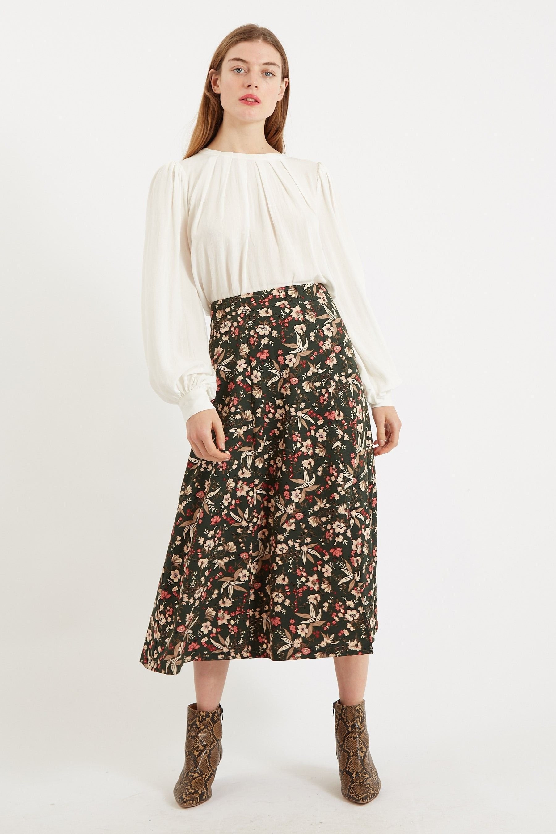 Louche Louche Women's Kiyo Tapestry Print Midi Skirt in Green - 4