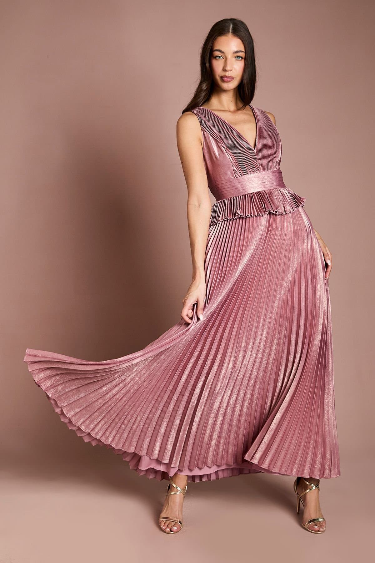 Coast Coast Women's Sleeveless Metallic Pleated Maxi Dress With Peplum in Pink