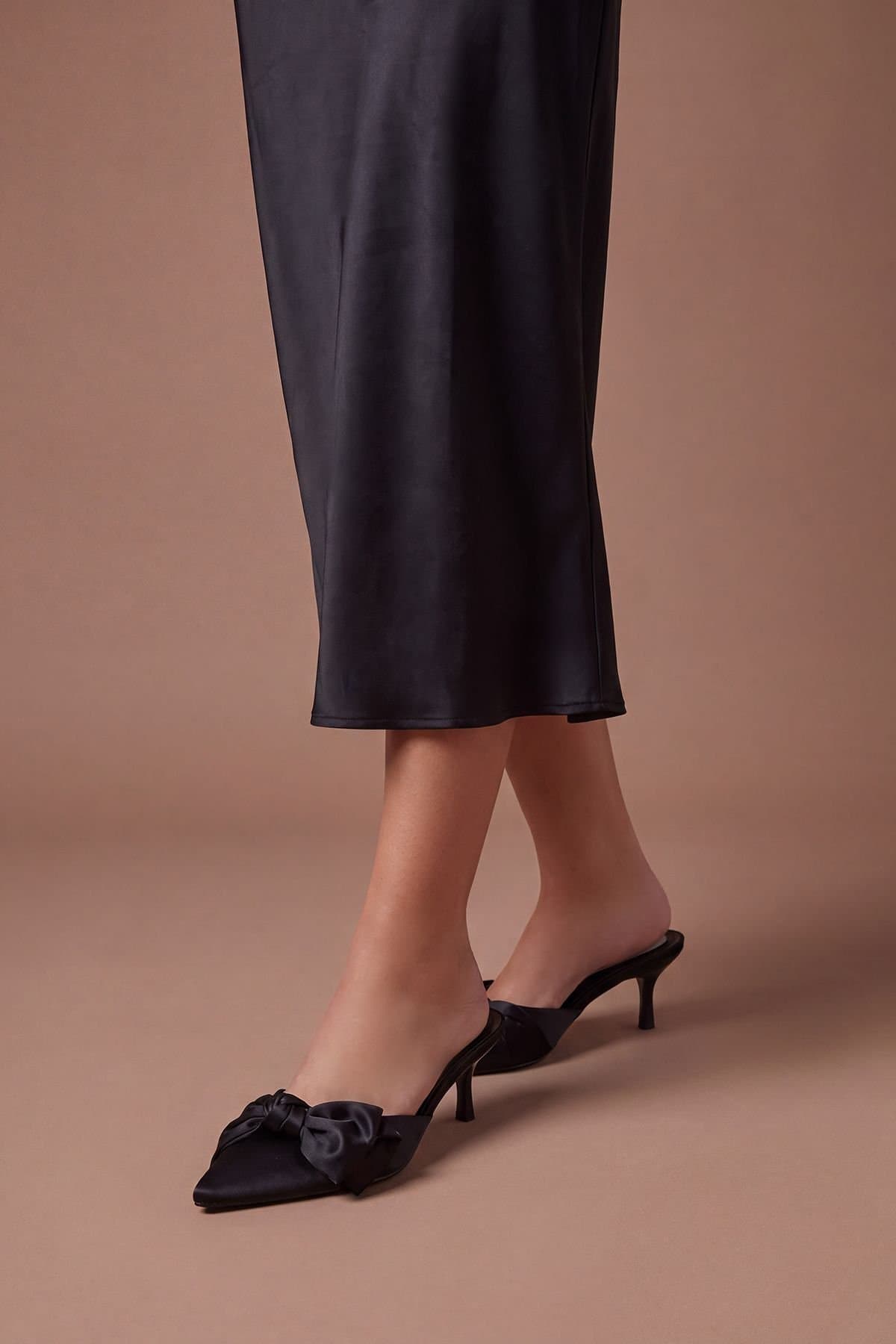 Coast Coast Women's Frieda Satin Bow Detail Low Stiletto Heel Mules in Black