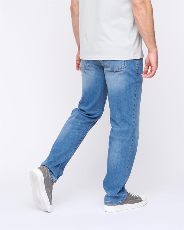 Duck&Cover Duck&Cover Rushawn Men's Modern Slim-Fit Jeans in Light Blue - 3